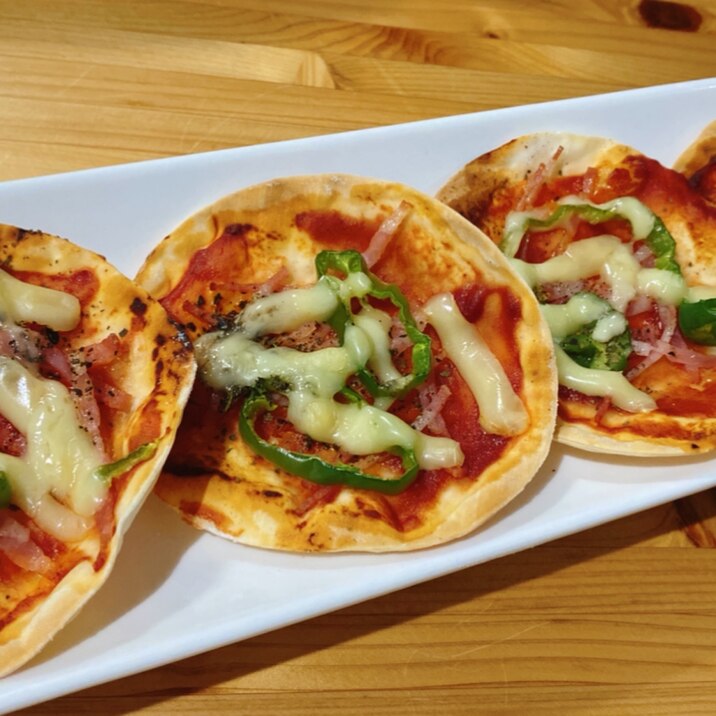 パリパリ!餃子の皮ピザ